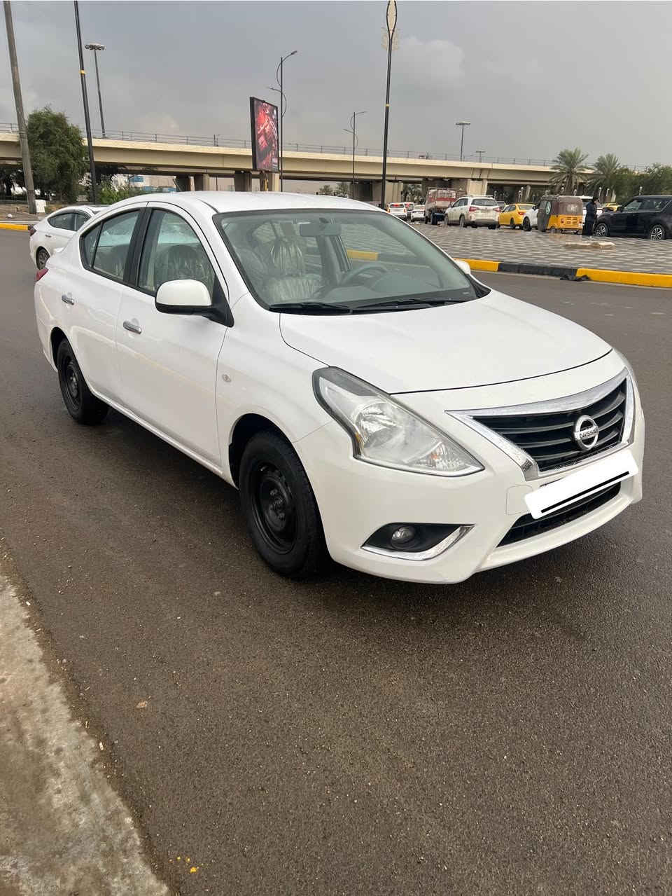 السلام عليكم نيسان سني 2020 هندي ام البليته الزركة ماشيه 42٫000
مكفوله كفاله عامه من الصبغ والتبديل والضربه كير محرك سياره بعده ع وضع الشركة عده بارد بسيط بلجاملغ الخلفي والباب بسيط كلش مايبين ورصعات بسيطه سياره جديده بمعنى الكلمه حداديه جديده تخم تاير اصلي جديد دوشمه كامله عنوان بغداد البلديات سعر 109 وبيه مجال هـ***********
