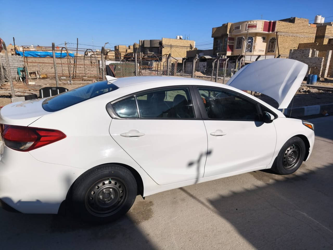 سلام عليكم فورتي
موديل 18
امريكي بيه باب وجاملغ امبدلات 
والباقي كله كفاله مكينه 2000
تخم تاير صارلي 3ايام من شاتهن 
تخم نوزل جديد تخم أبلك جديد 
سياره جاهزه امداور ثاني يوم سعر 125
اوبيه مجال ناصريه اسكان الصناعي 
***********
