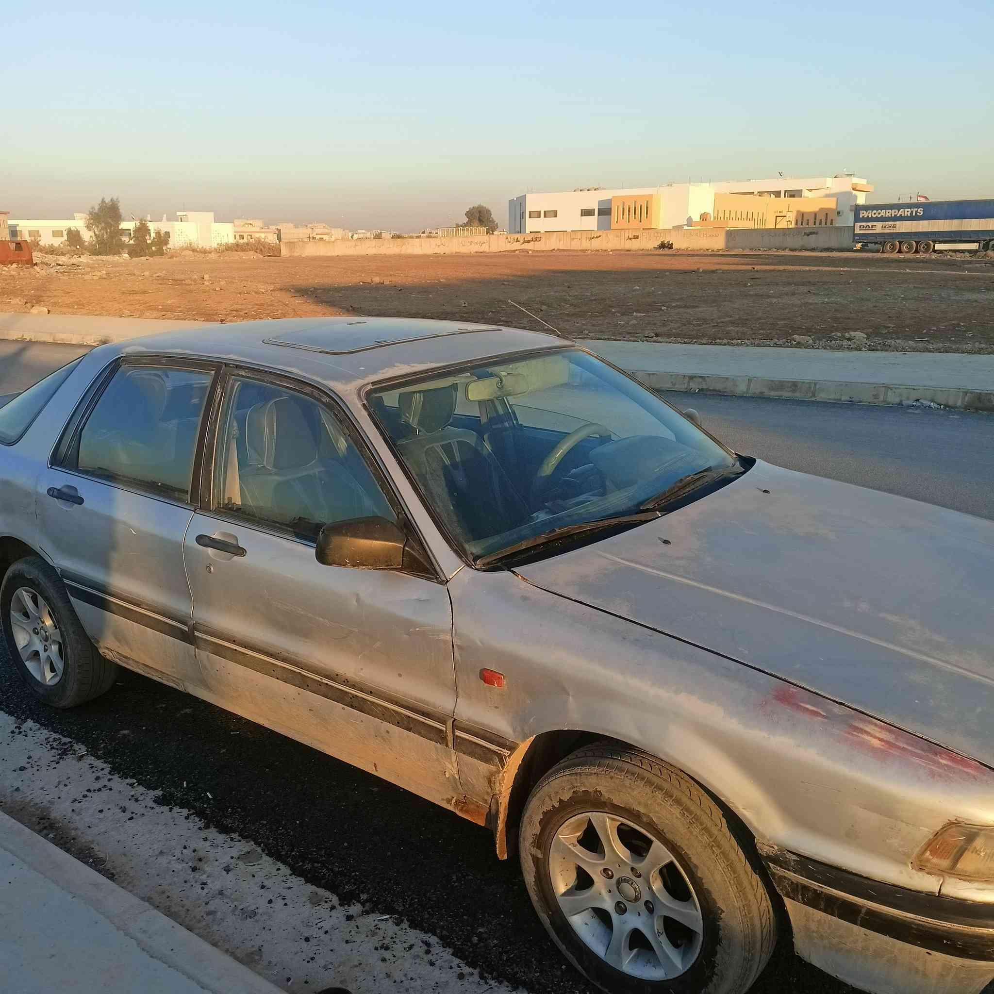 كلاند موديل1992 سنوية الئ 2030. مابية صبغ. مكينة كير شرط وشرط التحويل السعر 34 بيها مجال شي قليل غير متواجد على فيس ***********
