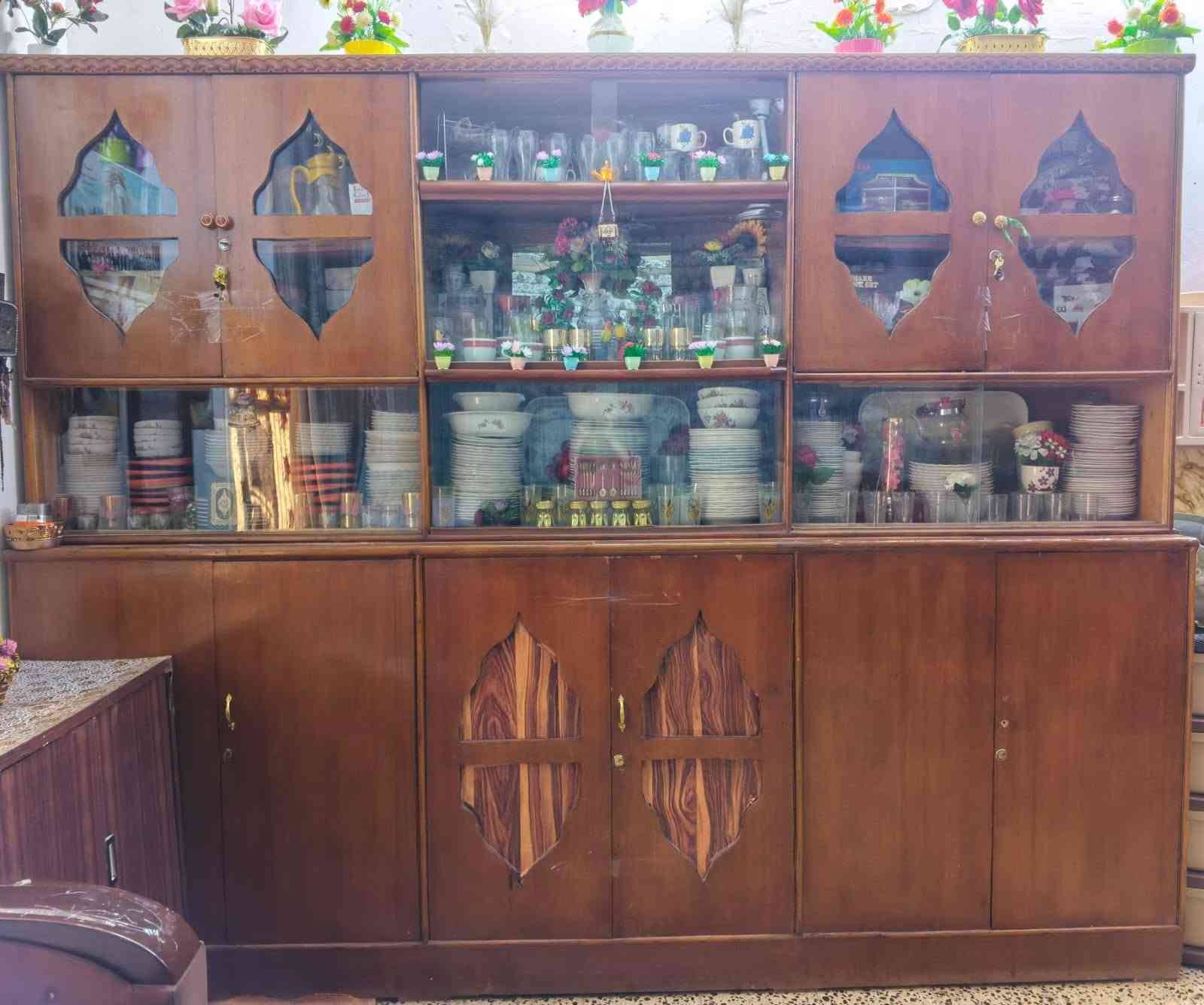 السلام عليكم من رخصة الادمن 
بوفية حطاطة وكنتور حطاطة ومعرض حطاطة وجودليات للبيع الي يريد يتفضل خاص


**إذا كنت صاحب هذا الإعلان وتريد حذفه لأي سبب، رجاءا أرسل رسالة إلى الدعم الفني**