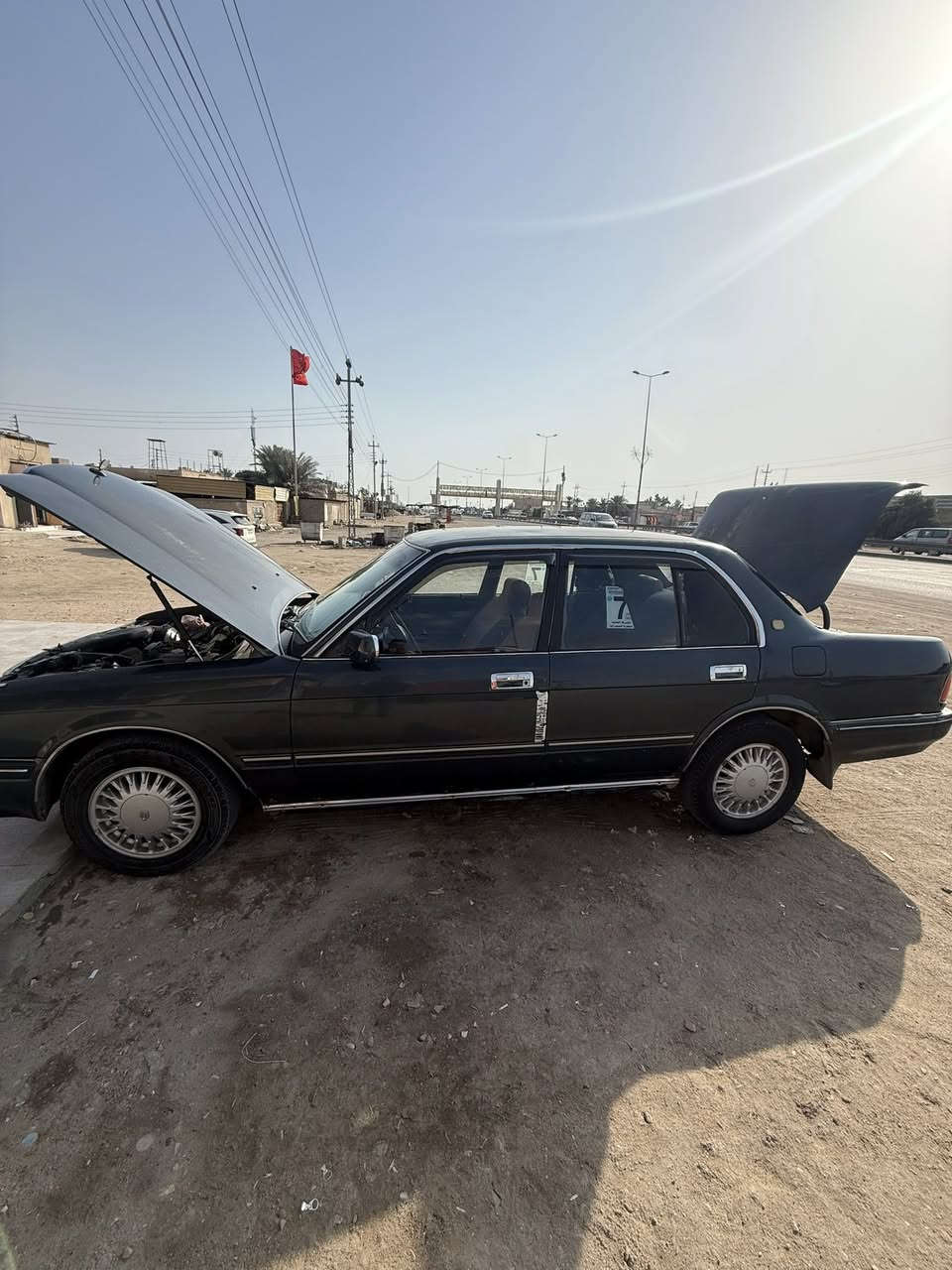 السلام عليكم ارنب للبيع رقم الانكليزي بابل مشروع وطني داخلا هزه السياره حلوه ونضيفه تبريد شغال شاشه تايرات توه شادهن السياره بسمي تحويل ثاني يوم رايدها 63 وبيها مجال  انه مكلف بلنشر هاذ رقم صاحب السيارة *********** بي واتساب مكان السياره البصره الهارثه
