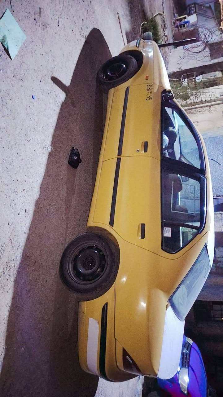 سلام عليكم من رخصت مدير لكروب سمند موديل 11 كير ومكينه مكفولات بجيش بيهه مكينه بيجو فرنسي تخم تاير كهربائيات كلهه شغاله تدفئه تبريد كبل لشارع العنوان الحسينيه مال راشديه السعر 38 وبيهه مجال الاستفسار ***********
