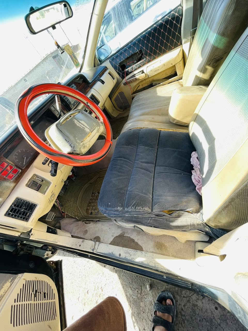 السلام عليكم دولفين للبيع مديل 92محور كير ومكينه بطه كير بي ضعف رقم مثنى مشرو وطني مكان ذي قار قضاء النصر السعر 23وبيه مجال للشراي ***********
