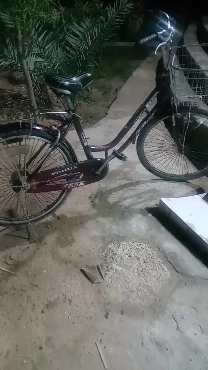 سلام عليكم بايسكل حجم 26 جديد بدون زنجار مستعمل شهر فقط


**إذا كنت صاحب هذا الإعلان وتريد حذفه لأي سبب، رجاءا أرسل رسالة إلى الدعم الفني**