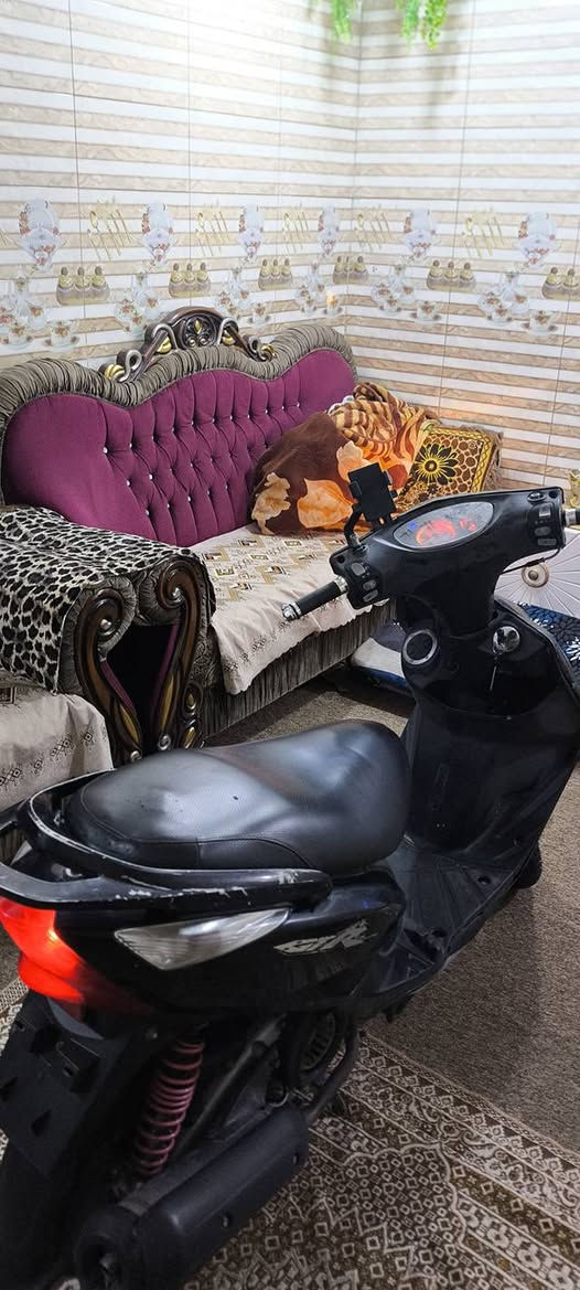 شرط اذا مو هجم مرجوعه
سلام عليكم 
دراجه ماكس ثعلب 
 بلاديه +شلعه معدل 
تاكل كاعد اكل 
كابريتر + محرك  ما مفتوح برغي بيه 
كفاله عامه للبيع  سعر خاص عنوان بغداد ساحت عدن رقم ***********  انتصل تدلل
