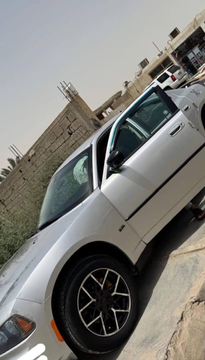 سلام عليكم جارجر 2010 للبيع سياره حلوه خير من الله حداده تايرات مكينه بس لكير ترباين ماله سياره بيه شبر بارد باب لعبري لكدام رقمه شمالي انكليزي سعر 118 وبيه قليل للشراي هذه رقم راعيه انه مكلف بلنشر ***********
