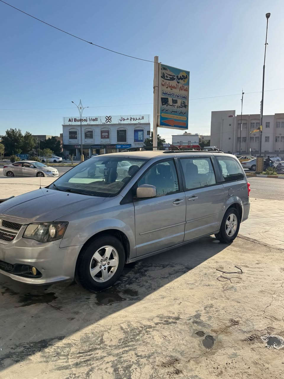 دوج كرفان فئة كرو بدون فتحه

موديل 2013

رقم بصره دولي بسمي شخصيا

7 راكب 

كشن منفصل سياحي

كشن كهرباء

كروز سرعه 

تبريد 3 قطع 

تشغيل عن بعد

شاشه اعطال

فتح وغلق الابواب بالبصمه 

نظام ايكو 

نظام مانع انزلاق 

ابواب كهرباء 

جنطة كهرباء 

شاشه جديده اندرويد

محرك 3.6 

اللون رصاصي 

كير محرك حداديه كهربائيات تبريد راديترات مكفوله

السعر 118 بيها مجال بسيط

اتصال على الرقم 

مكان السياره الناصريه تقاطع الرايات

*********** ناصرية, ذي قار
