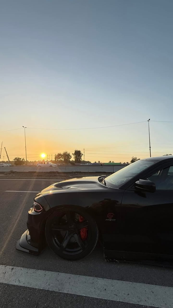 سلام عليكم 2016 Rt 5.700
رقم مميز 
بدون ايرباك 
كت كامل srt
4 وضعيات قياده 
تشغيل عن بعد 
شاشه جبيرة srt
جكات s3 
عليها برمجه 
دركه مضلع  
غرفه srt
صوت رعب 
تايرات جدد
ماشيه 112 ميل
حادث كلين 
والشاصي بس معدل تعديل بسيط بدون لحيم  
بس بنيد محدث موجوده صور الحادث والسونار 

مكاني بغداد الشعب   ترهم مراوس حسب القناعه
 
السعر185 وبيها مجال رقمي ***********
