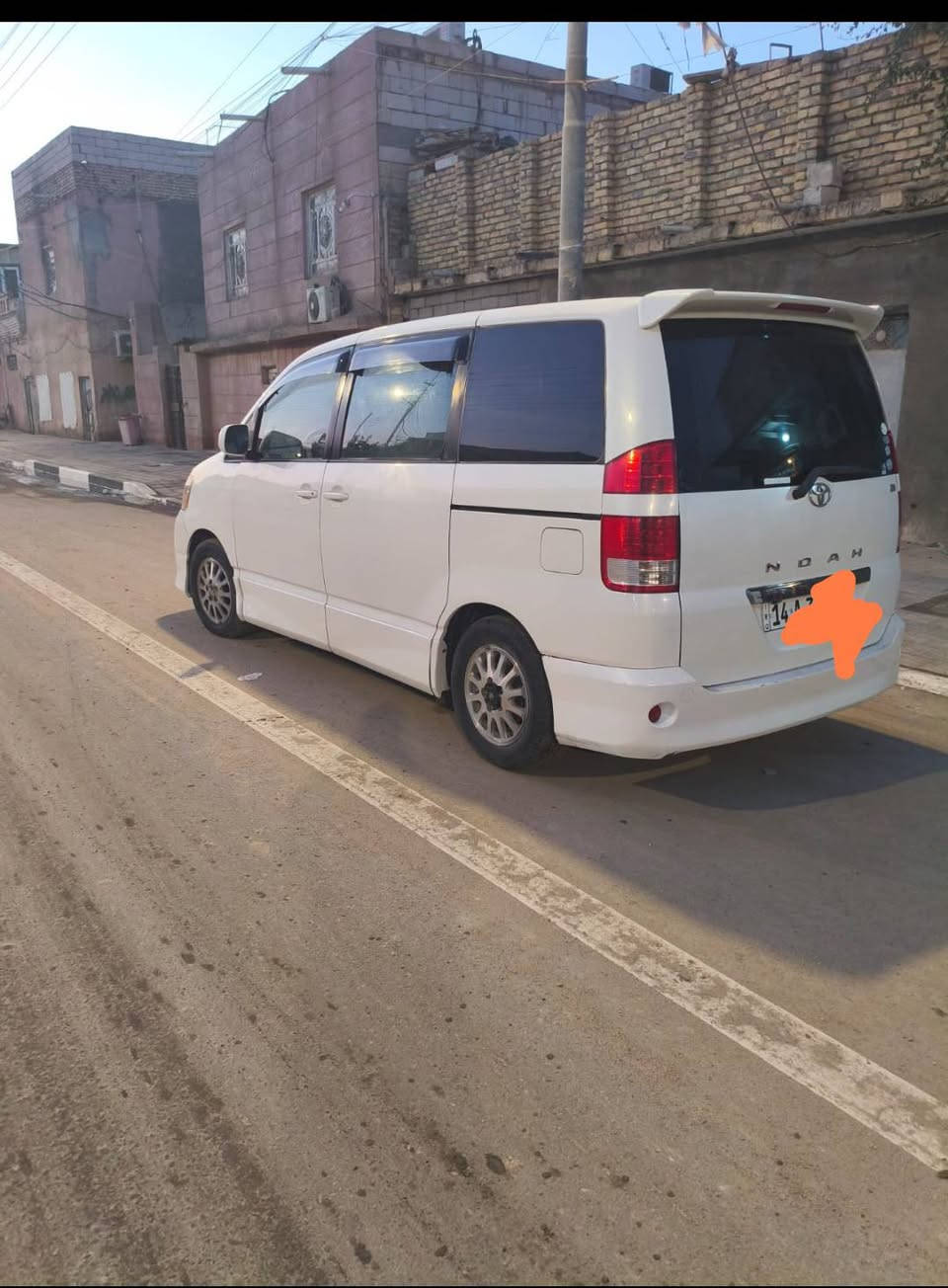 نوها للبيع موديل 2013 لون ابيض صدفي ابواب شفط مرايه شفط كاميرا  خلفيه حساسات خلفيه تدفئه تبريد سبعه راكب محرك 2000 سياره حلوه بدي نظيف ، تحويل ثاني يوم المكان البصره قضاء الصادق السعر 95 وبيها مجال ***********
