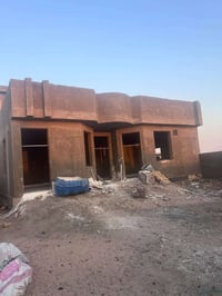 نصف دونم للبيع مع بيت قرب المكتب حي الرياض 1250 متر مراجعه مكتب الخضر ...