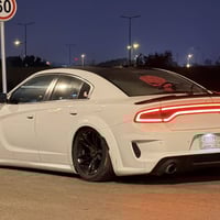 جارجر 2020 سكات باك وايد بدي اصل 6400 السياره خير من الله عليهه شوته و...