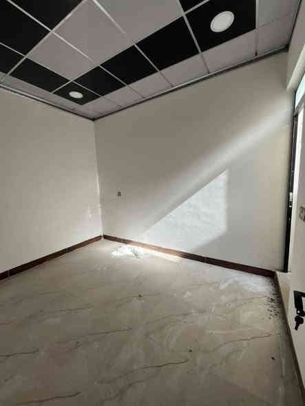 دار للبيع 

حي التاميم قرب مجسر المعارض 150م واجهة 7.5م زيرو طابقين استقبال ثلاث غرف 

185 مليون

السعر التلكرام 👇🏻
https://t.me/walidhamo
📍 السادة قرب محطة السادة 
***********
***********
