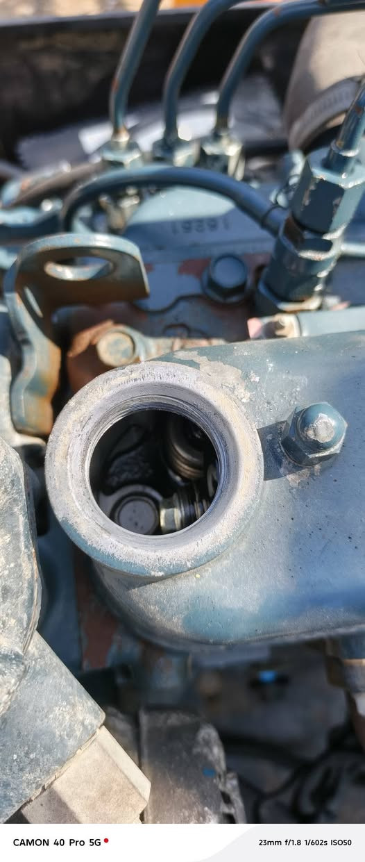 كابوتا محرك نضيف جدا ممفتوح بيه أي شي حجم 1105 8كيفي السعر 16ورقه 📞***********
