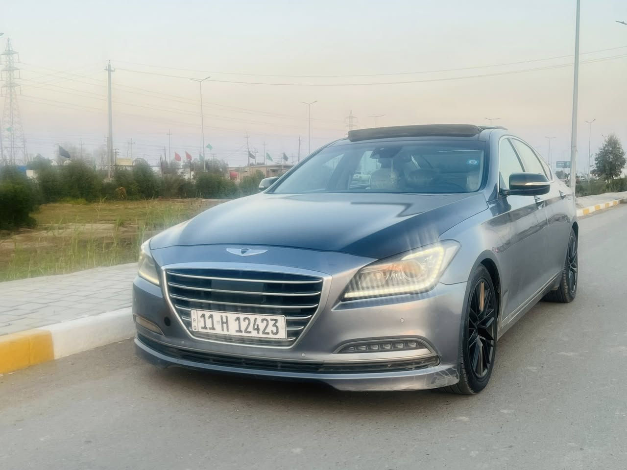 للبيع جنيسز 2016 g80
السعر 13700$
مكان السيارة بغداد بسماية 
مكينة 6V
بانوراما 
شاشة 
كامرا 
بصمة تشغيل وابواب 
بردات خلفية وجوانب بلادية 
فور ويل 
كشنين كهرباء
كشنات حار بارد 
مري شفط 
حساس امامي خلفي 
جنطة كهرباء
وبعد بيهة هواي مواصفات 
صور الحادث والسونر بلمنشور 
سيارة كير مكينة كفالة 
للاستفسار ***********
