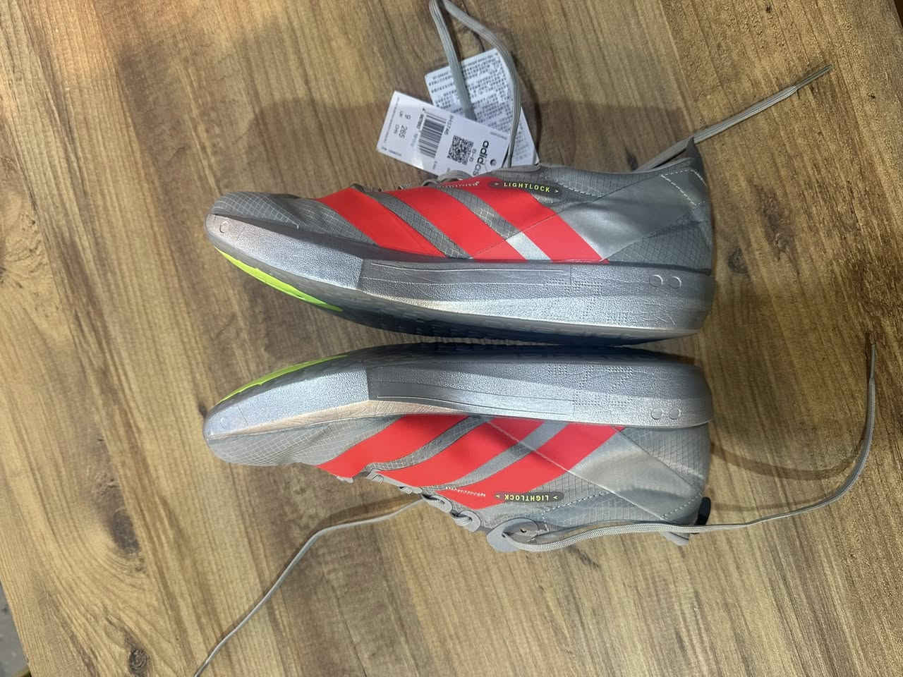 Adidas adizero
Adios 9
قياس 43 وثلث طول القدم 27.5 
قطعة وحدة فقط


**إذا كنت صاحب هذا الإعلان وتريد حذفه لأي سبب، رجاءا أرسل رسالة إلى الدعم الفني**