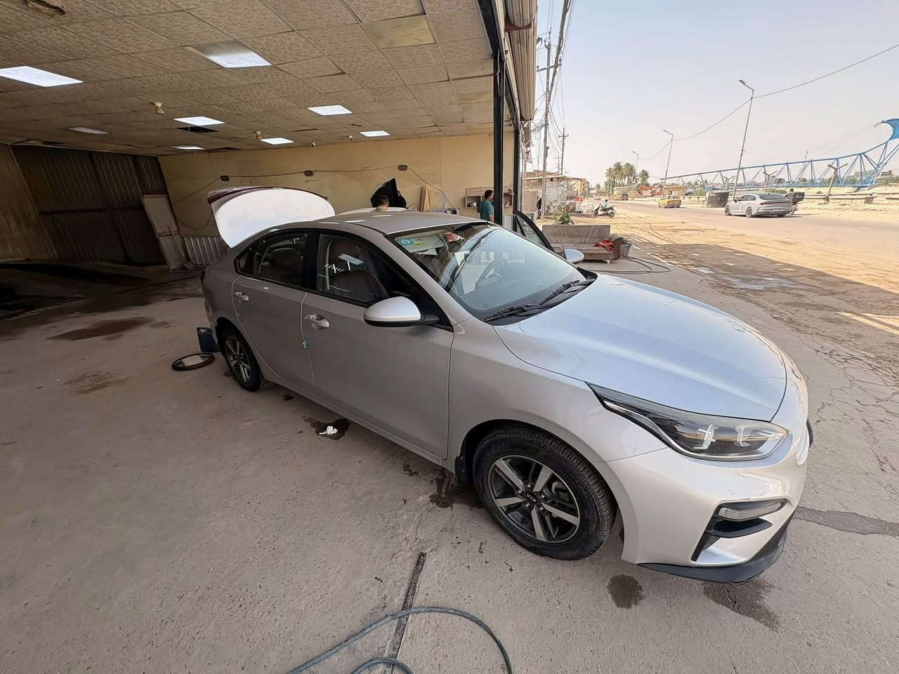🛑 للبيع: كيا سيراتو 2019 خليجي 

- الفئة: L (ستاندرد) - محرك 1.6 لتر (اقتصادي جداً).
 - الممشى: 64,676 كم.
- حالة السيارة :حاله ممتازه ميكانيكياً وضرر بسيط تحت الباب فقط
 -المواصفات: ، بلوتوث، حساسات خلفية، كامرة خلفية.
- مرقم : بغداد
 -الموقع:بغداد/بابل.

السعر:السعر قابل للتفاوض 
 
للتواصل:***********
