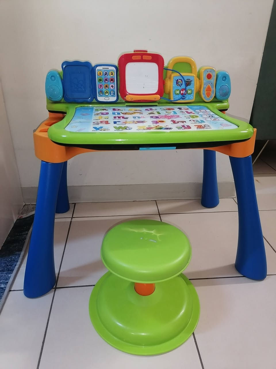 رحله تعليميه ماركة فيتج وتنكلب تصير مرسم ينحطلها ورق A4
من عمر ٣ لل٦ سنوات

السعر ٣٠ الف


**إذا كنت صاحب هذا الإعلان وتريد حذفه لأي سبب، رجاءا أرسل رسالة إلى الدعم الفني**