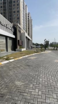 شقة للبيع في مجمع الروان   المساحة: 200 متر   3 غرف نوم + صالة + مطبخ ...