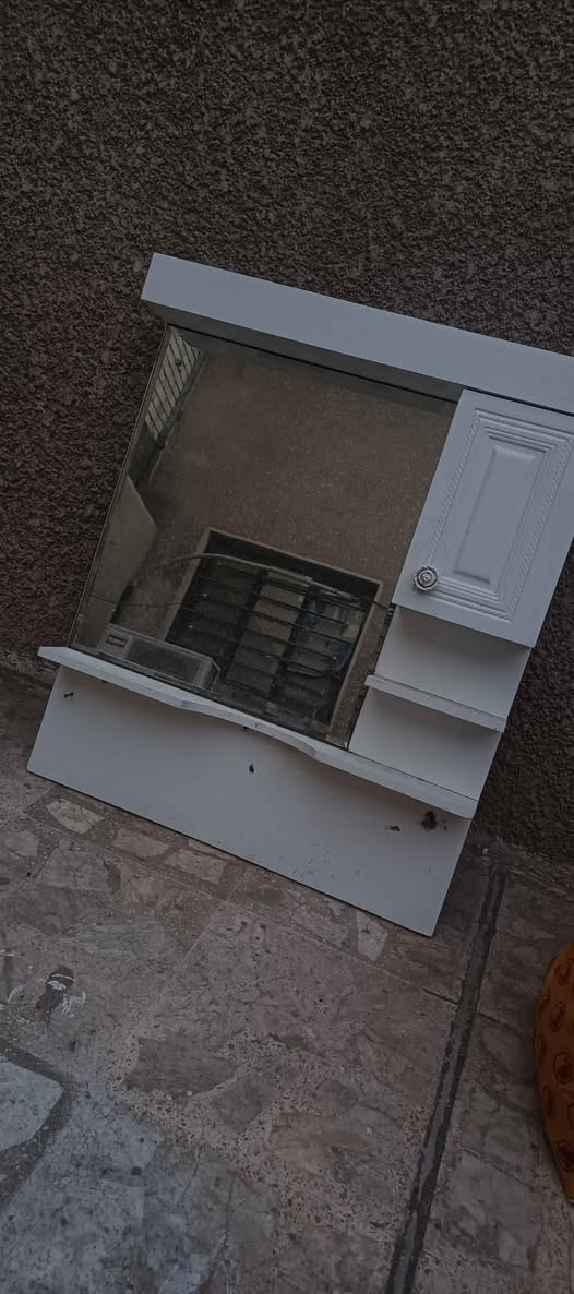 سخان متر ونص شغال بس بي من صفحه طعجة ما مأثرة ب ايشي والمراية واضحه بالصور ضررها بس الي واضح بالصور ماكو غيره رايدتهن ثنينهن ب ٦٠ الف قفل مكاني بغداد المعلمين بغداد, العراق


**إذا كنت صاحب هذا الإعلان وتريد حذفه لأي سبب، رجاءا أرسل رسالة إلى الدعم الفني**