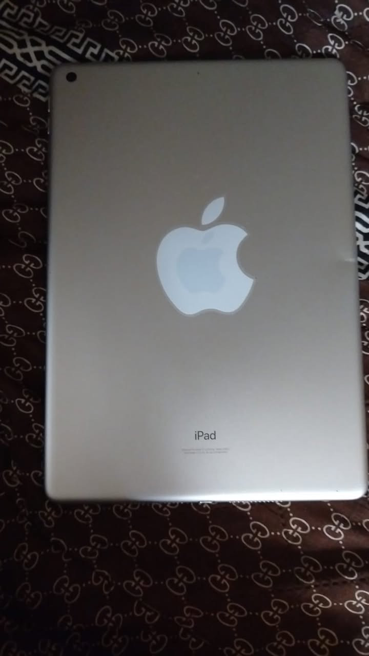 ايباد 9 ذاكره64 مبدل كلاسه الاصليه الباقي كله شغال نهايته200مكاني بغداد


**إذا كنت صاحب هذا الإعلان وتريد حذفه لأي سبب، رجاءا أرسل رسالة إلى الدعم الفني**