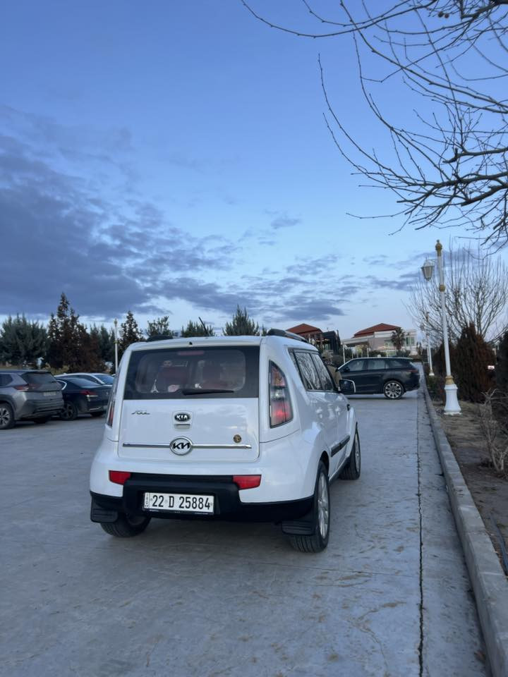 صول 12 سياره جديده خليجي داخل احمر فقط بنيد صبغ بدون حادث مكينه 1600 سعر 107 مكاني ديوانيه ***********
