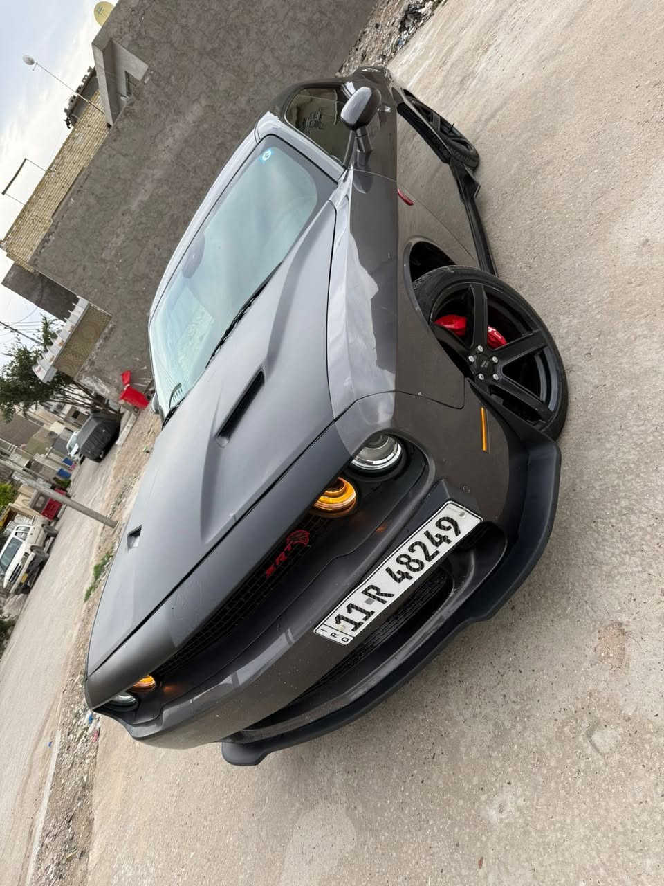 السلام عليكم اخواني الاعزاء
دوج جالنجر للبيع فقط
موديل 2015 SXT V6
6 سلندر 3600 
كير محرك مكفول 
السياره اصل 15 بسمي رقم بغداد الدولي 
هزه جديده ثاني يوم تحويل 
شاشه كبيره كشن حضن 
حادث السياره فقط بنيد بدون ايرباك اكرر بدون ايرباك وصور الحادث بل منشور 
ويل السياره 20 ابو النجمه القويه 
هنا بل عراق صار بيهه شخوط بل جاملغ الامامي والخلفي جهه السايق وصبغتهن باقي السياره مكفوله ماشيه 122mi 
جاهزه من كلشي بدون نقص 
السعر المطلولب 146 $
الاستفسار الاتصال على ***********
