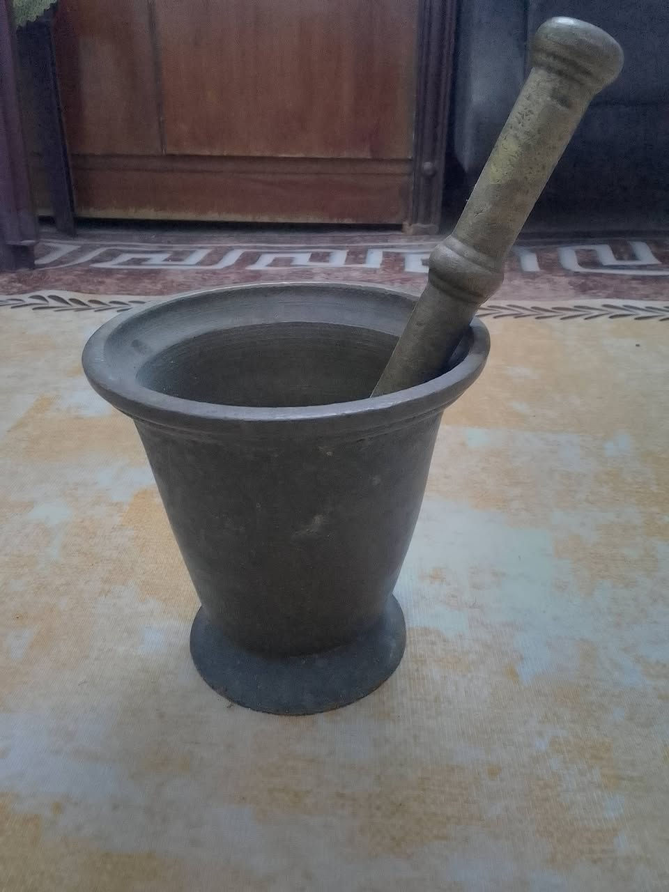 هاون قديم للبيع للاستفسار
***********
