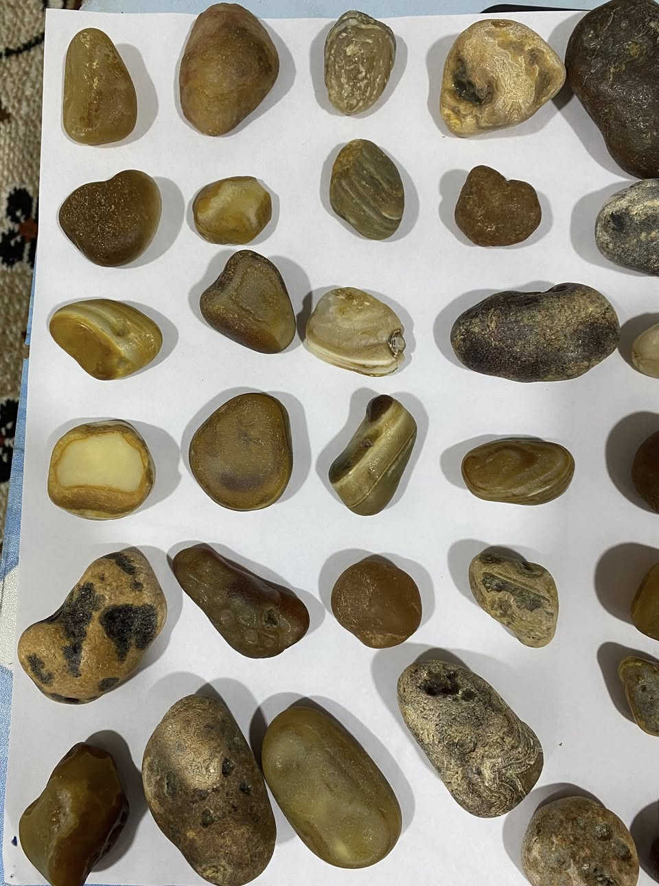 مجموعة احجار خام اصليه ومضمونات ملاكط هالموجود
مكاني بغداد البنوك *********** للبيع شلع
