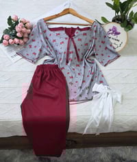 بيجامه مورد مشطب • قماش فول الفول • فري سايز ٥٠-٧٧