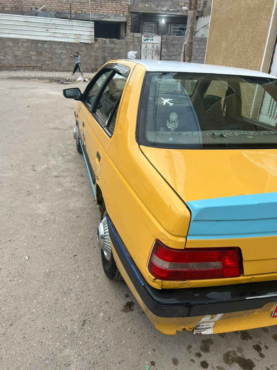 السلام عليكم بيجو لميس ٢٠١٦ للبيع رقم كربلاء انكليزي باسم مصفرة هيئة وغرامات بيهة جامرلغ امبدل لايمن بدون حادث صدر جديد كير مكينة خير من الله تايرات جدد تخم مكاني بغداد الحسينية مال الراشدية لسعر ٣٨ وبيهة مجال بسيط ***********غير متواجد عله الفيس
