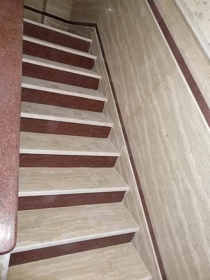 وعلى نفس الكادر خلف مرمر متفرغ *********** المعلم يوسف ابو حطب
