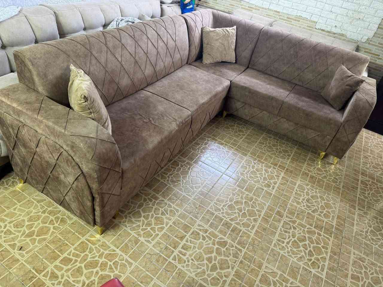 ديوان 9 نفرات  نضيف جدا سعر 180 الف
ديوان 6 نفرات سعر 100 الف

عنوان اربيل بختياري 

***********  /***********/***********
