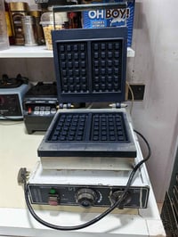 وافل • جهاز وافل • ماكينة وافل • وافل مستخدم • جهاز مطبخ • اداة مطبخ