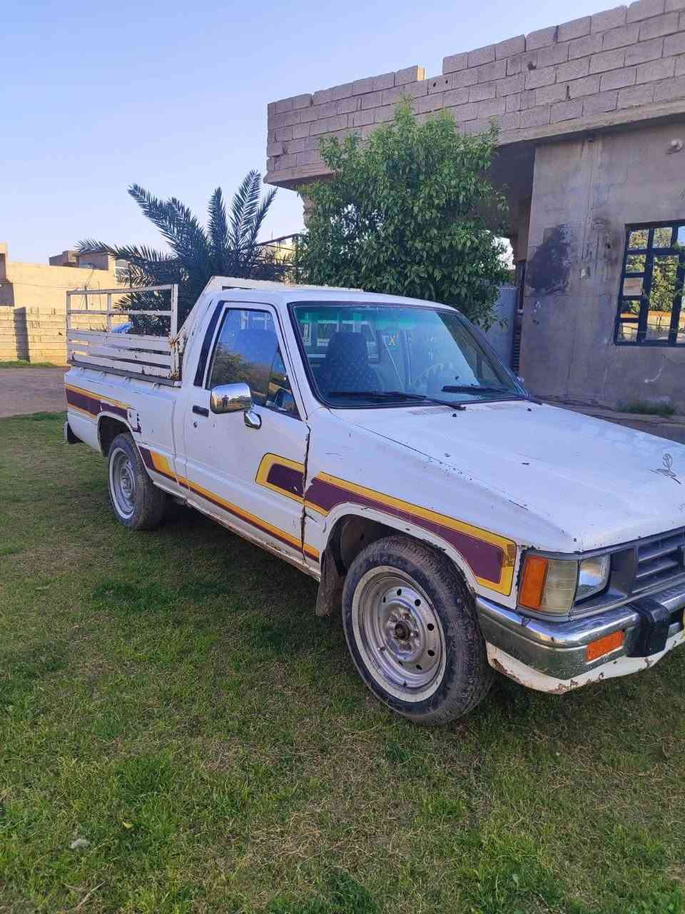 السلام عليكم بيكم 88 رقم صلاح الدين صدامي شرط التحويل سيارة كير ومحرك وصدر وتخم تاير كلو جديد شاصي واكسل شرط كشر وقرفة شوف العين حلو كهربيات كلهة شغالة سيارة جاهزة من كلشي السعر 26ورقة مكان السيارة العلم قريت الربيضة مراوس بيكم دبل سوبر دير كنو نضيف ادمرال يرهم حسب القناعة ***********)*********** بيع نقد بدون وعدة
