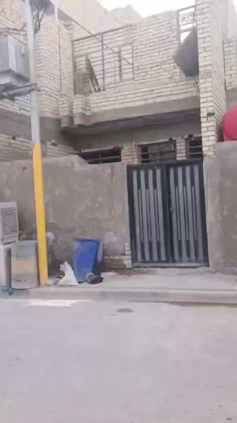 سلام عليكم هيكل لبيع مساحه 95متر
قاطين شيشان منطقه علي الأسمر قرب البانزين خانه 

خدمات ماء وكهرباء ومجاري وتبليط 

السعر 69وبي مجال 

***********بي وتساب 

***********

أو مراجعة المكتب التساهل عنوان سبع قصور شارع ابو علي قرب أسواق سواعد بيت عربي
