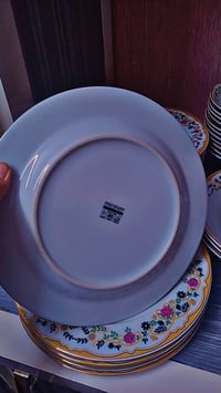 طقم • مزخرف ورد • جميل