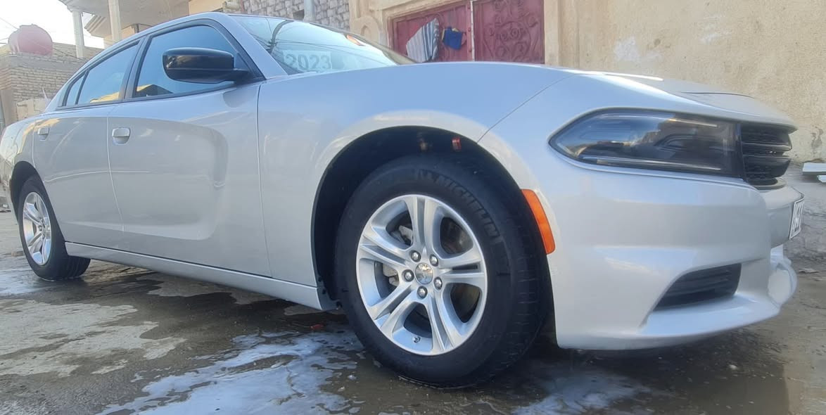 سلام عليكم ورحمة الله..
شارجر موديل 23 ماشيه80 الف سياره جديده كارتون كفاله عامه من الشخط والتكحيل والصبغ داخله تقرير رقم بغداد الدولي الجديد ورقم مميز ارضيتها وكشناته حضن بحاله الزيرو  حداديه طوبه متسمع اي شي جامده بعدها على وضع الشركه والك الفحص والتراي وين متحب... مواصفات السياره...
محرك 3600.. بصمه تشغيل وابواب.. شاشه كبيره... كشن حاضن.. كامره فول HD ويل كب 17 مع تخم تاير .مع حساس اطارات َتشغيل عن بعد .مكان سياره الناصريه
***********
