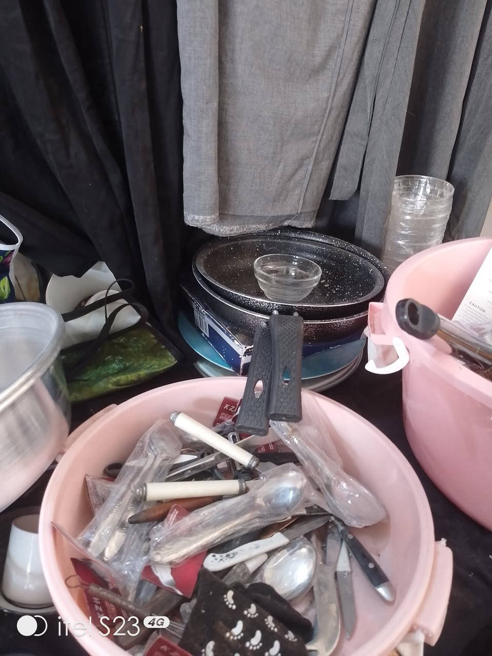 السلام عليكم ماعين ملابس بسعر مناسب


**إذا كنت صاحب هذا الإعلان وتريد حذفه لأي سبب، رجاءا أرسل رسالة إلى الدعم الفني**