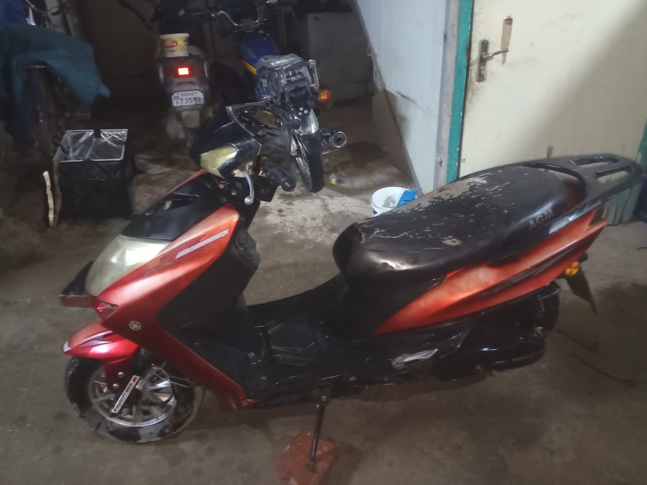 سلام عليكم سكنس البيع دراجه محرك ما مفتوح وبيها شوي نوقص سعر 250 وبيها مجال المكان كربلاء الطاقه (***********)
