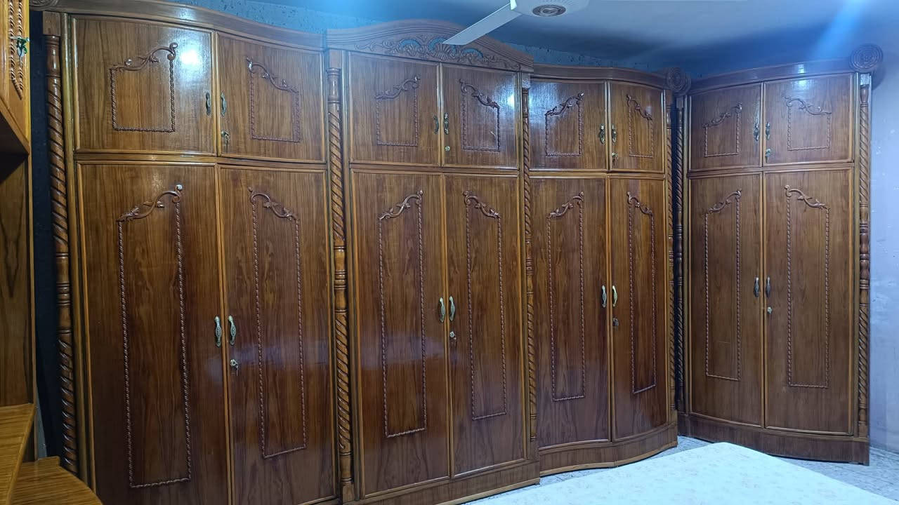 غرفة تسكام صاج داخل وخارج ام الستة طابقين نضيفة كلش السعر 850وبيها مجال مكاني نيل الاتصال ***********
