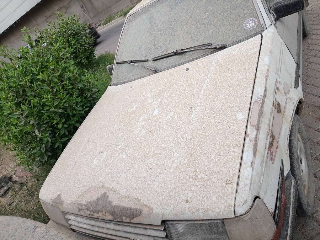 كرونه معوقين ٨٥ محرك جيد كير اوتوماتيك يحتاج صيانه عاطل رقم نكليزي بغداد ورقمها حلو سعر ٢٨ ورقه مكانها زيونه *********** بغداد, العراق
