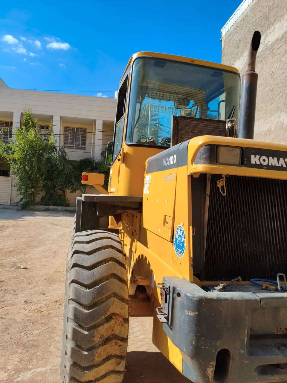 سلام عليكم عدنه شفل كوماتسو حجم 100شفل نضيف الاستفسار على هاثه رقم
***********
