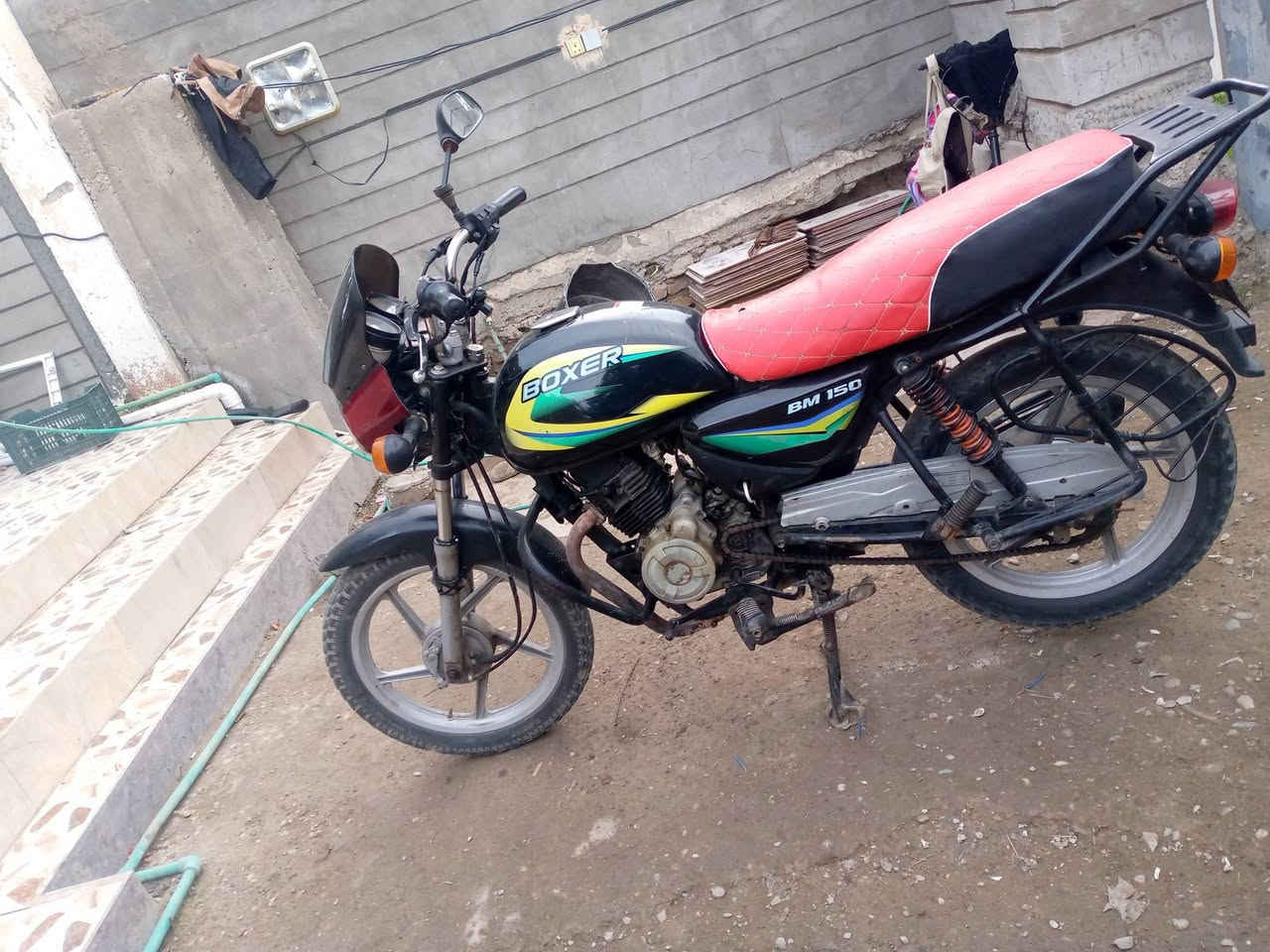 سلام عليكم درجة بوكسر مديل 18 اوراق كامله مكينه كير جديد كهرباء شخل مكان ديالى  بعقوبة متوجد خاص ***********
