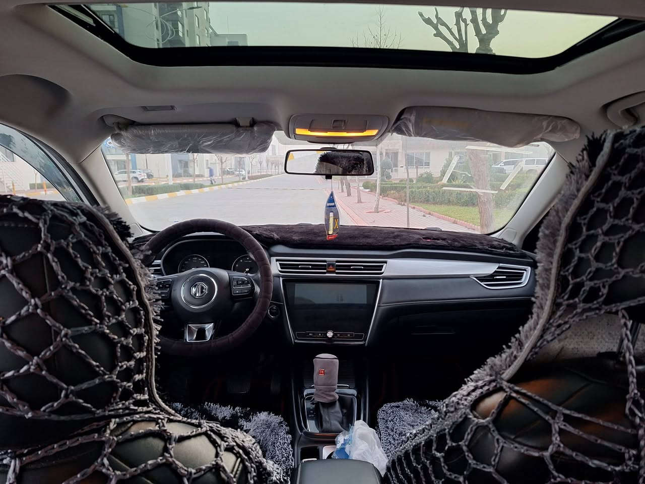 Mg 5 luxury 2022
فول مواسەفات
سلاید
بەسمە
شاشە و کامێرا و حاسە 360
کوشن جلد و کوشن کارەبای
کوشن هیتەر
ئاوێنە شەفت
بریک کارەبایی و بەسمە
سێ مۆدی گێڕ
سێ مۆدی سوکان
شەش ئێرباگ
شەش موکەبەرە
لایت لیدی سپی
ویل کڕۆم
تەحدید سورعە
بێ بۆیاغ و بێ سارد 
جوانکاری بۆ کراوە 
بەرگی کوشن 
سەر داش بۆرد
ئاوێنە باتمان
تەغلیفی ناو دۆسە
پەردەی جامەکان
60 هەزار ڕۆشتووە 
ڕۆنی مۆتوڵی تێکراوە
تازە لە زەمان دەرکراوە
هەزەو بەڕاود و سەنەوی تازەیە یەکسەر بیکە بەناوی خۆتەوە

(***********)
