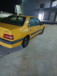 بيجو اكد 2015بدي كفاله تبديل وصبغ او ضربه.  مكينه تنقيص بيهه فقط لا دخ...