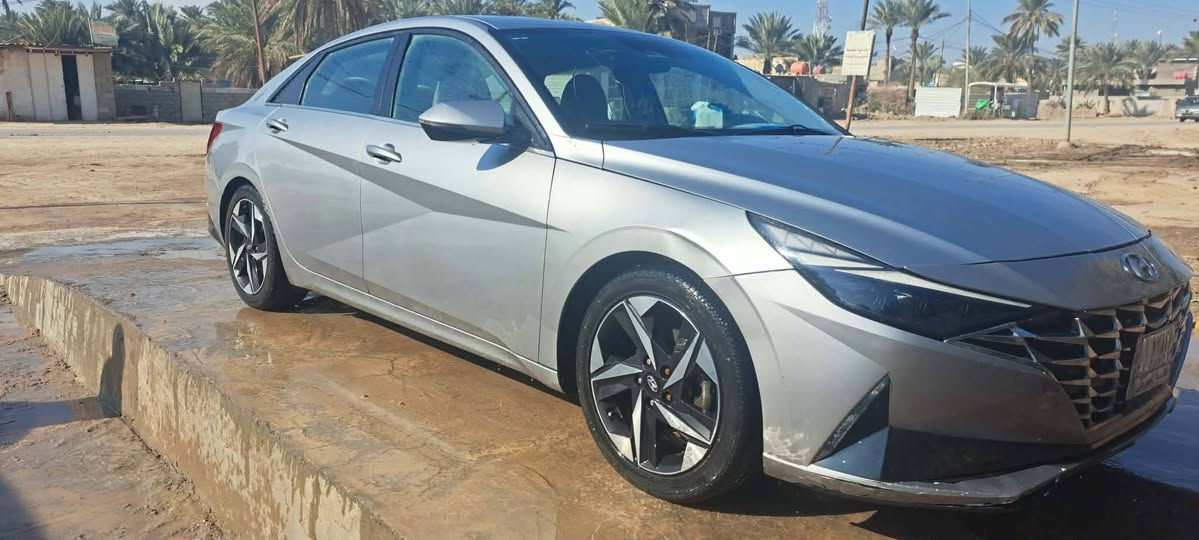 سيارة موديل ٢١ لمتد فول مواصفات واحد على واحد وارد أمريكي حادث بنيد بس رقم معوقين باسمي***********
