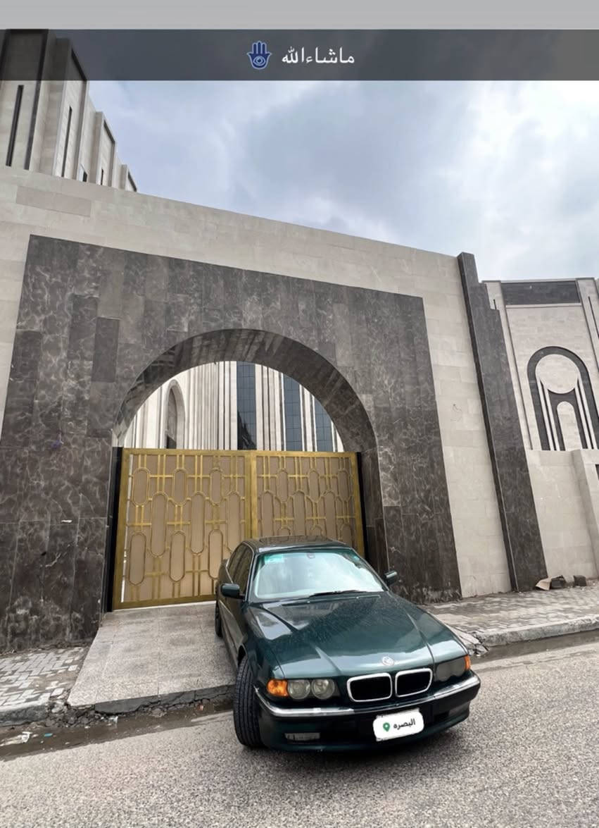 السلام عليكم 

بي ام كاسحه E38.                 حجم:740i

موديل 2000 اصل اصل سنويه وبليته

محرك. 44 داينمو هواء  

كير ومحرك نعمه من الله 

تبريد❄️ شغال وحلو 

رقم بصره مشروع وطني تحويل مباشر 

گفاله من الظربهـ القوية 

✅ سلايت جام طكتين تشغيل تلقائي

✅مري قلاب مع البك

✅جنطه شفط 

✅صاج ملكي
✅تحكم كشنات 

 ✅عده صندوق بلادي 

✅تخم ويلكب اصلي مختم bmw + تخم تاير

✅لايت زينون على العالي

✅هيترات جام جانبي

✅نضام ترميش لايت بلادي مع فتحه سوية

كهربائيات بلاد لا جطل ولا شي 

⚜️غرفه نظيفه و مرتبه. عوزه ملاحظات بسيطه. +بطانه باب سائق مو مرتبه البقيه نظاف. وتحكم جام ساعه يشتغل وساعه يوكف يرادله تبديل. 

💯جام اربعتهن شغالات ينزلن ويصعدن. يدات الأبواب كذلك اربعتهن شغالات من داخل وخارج 
 
حداده الاماميه صدر نص عمر  يرادلها تبديل 

 حداده صدر خلفي ممتازه و نظيفه 

  السعر :67 وبيه مجال لشراي يتصل ويجي يكلب
عنواني : البصره. للأستفسار***********
