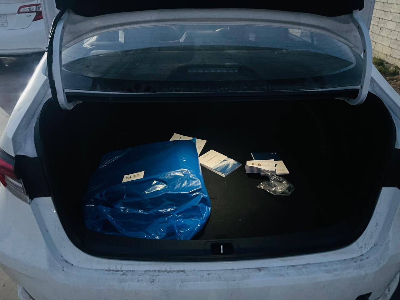 سلام عليكم البيع موديل 2025. هايبرد. فول موصفات. ماشي ٢٠٠٠. السعر 165.
سنويه بسمي. مكانه بغداد.  ***********
