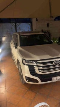 لاندكروز VX • هايبرد • ٢٠٢٥