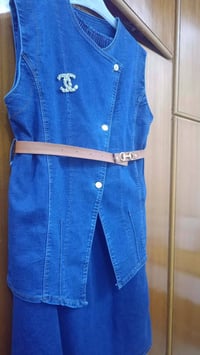 تنورة • قياس ٤٨ • توصيل